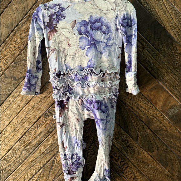 Little Bum Bums bamboo footie - Picture 2 of 3